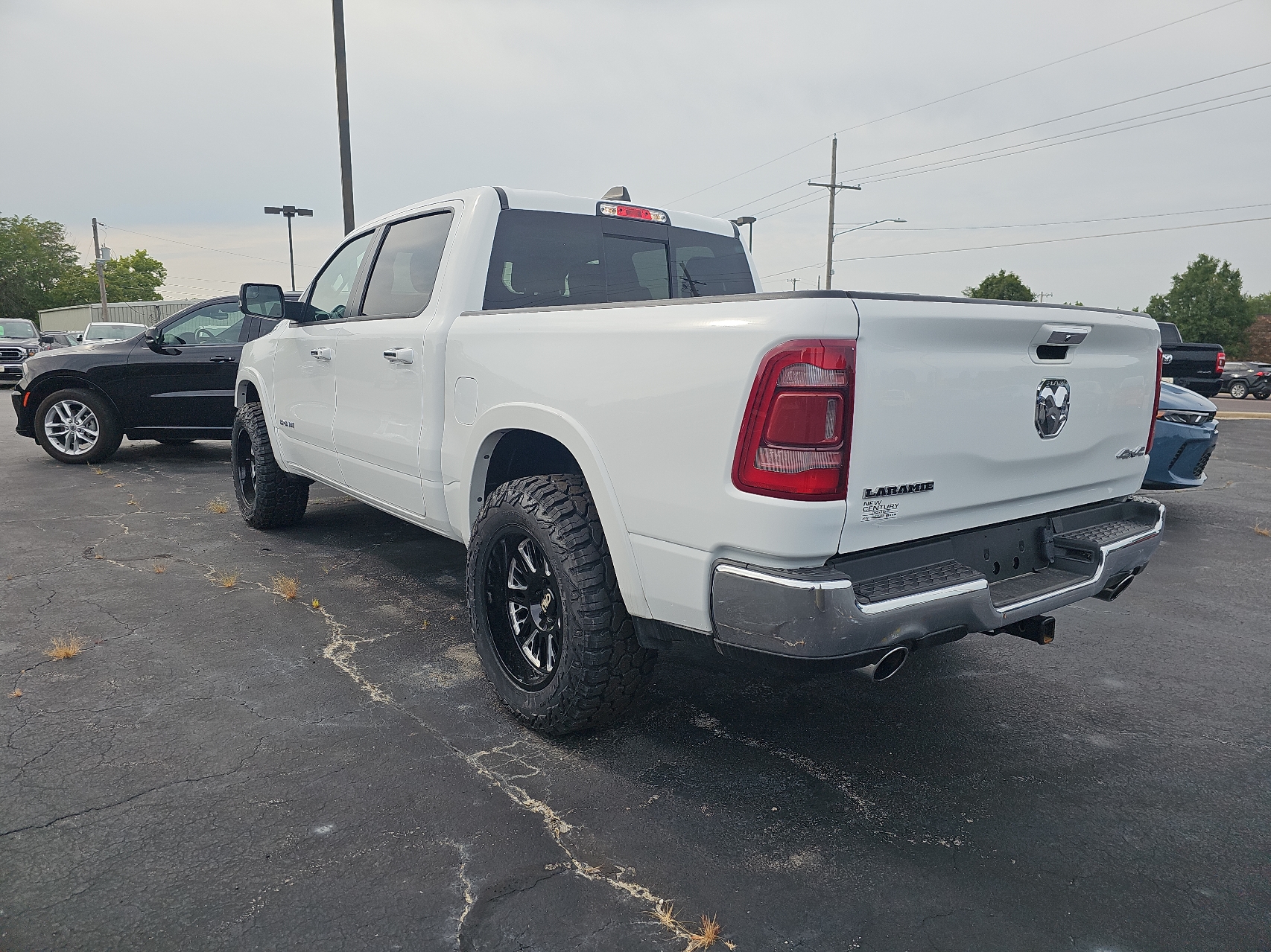 2022 Ram 1500 Laramie vin: 1C6SRFJT6NN417151