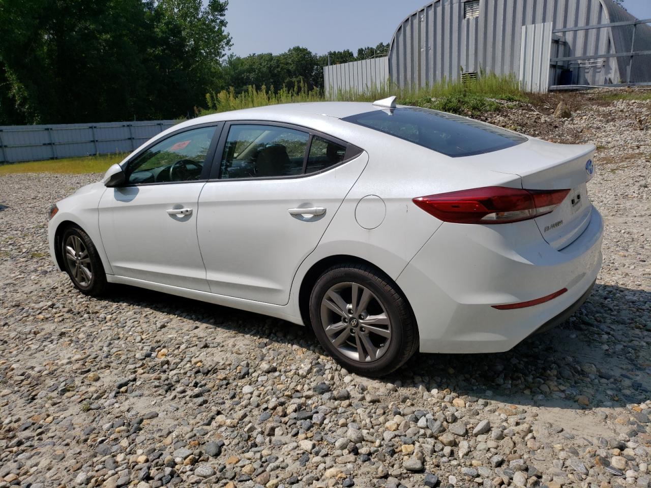 5NPD84LF9HH170129 2017 HYUNDAI ELANTRA - Image 2