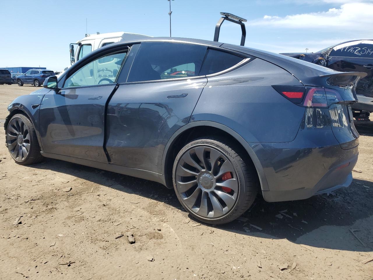 7SAYGDEF3RF039900 Tesla Model Y  2