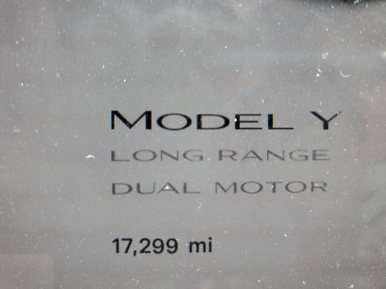 2024 Tesla Model Y VIN: 7SAYGDEE0RA215144 Lot: 66594334