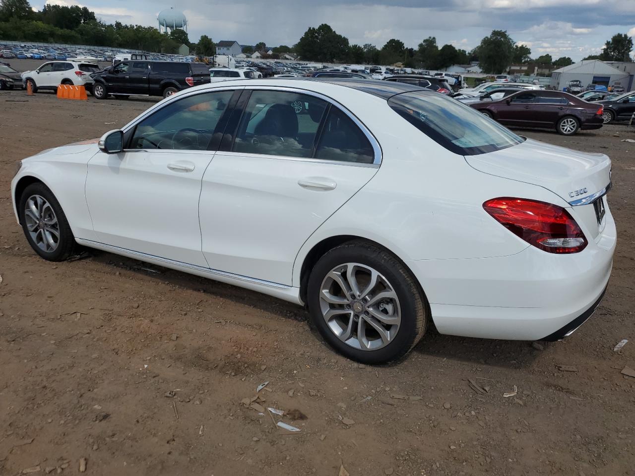 55SWF4KB1FU090380 2015 MERCEDES-BENZ C CLASS - Image 2