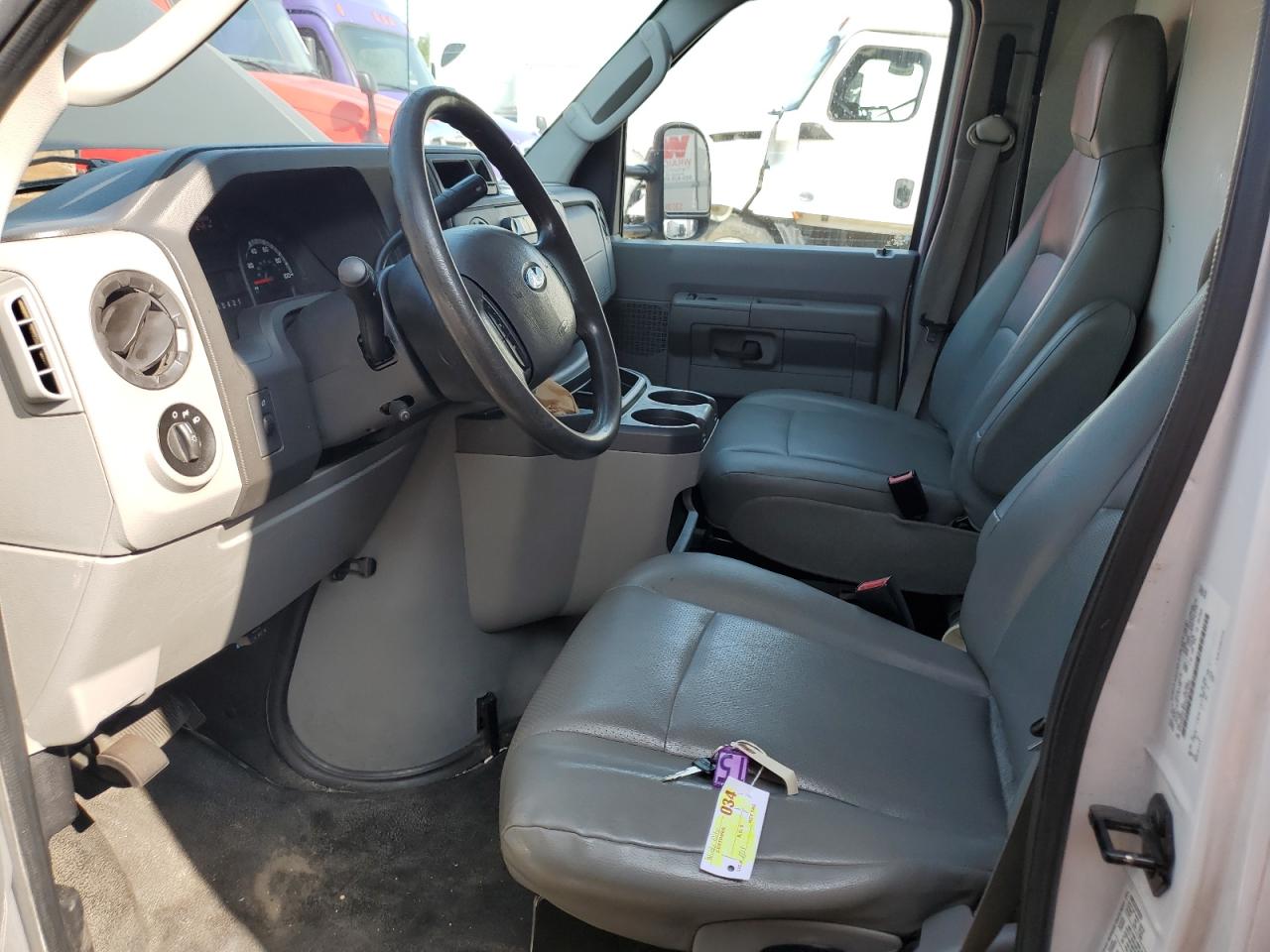 2019 Ford Econoline E350 Super Duty Cutaway Van VIN: 1FDWE3FS2KDC01282 Lot: 67729034