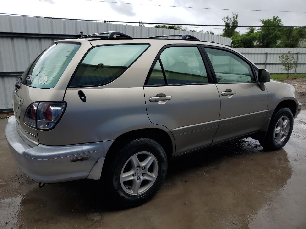 2000 Lexus RX - Image 3
