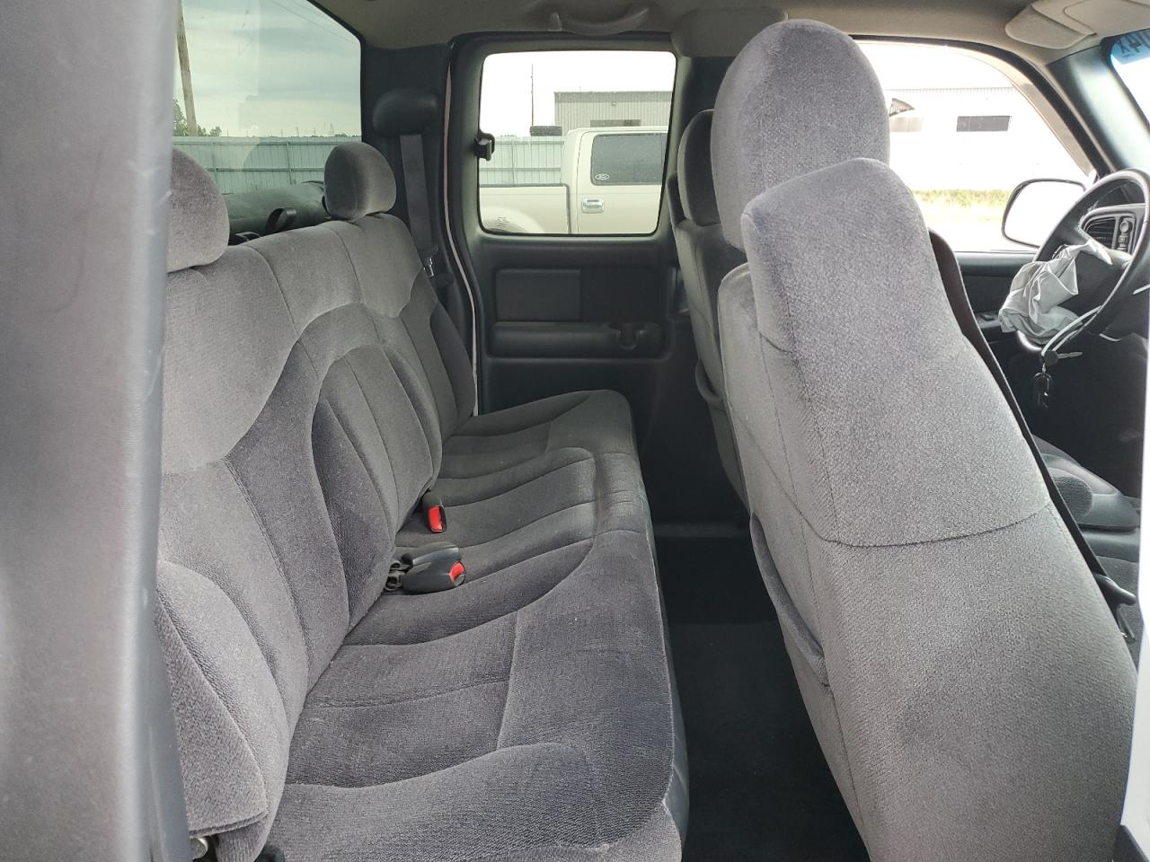 2001 GMC Sierra - Image 11