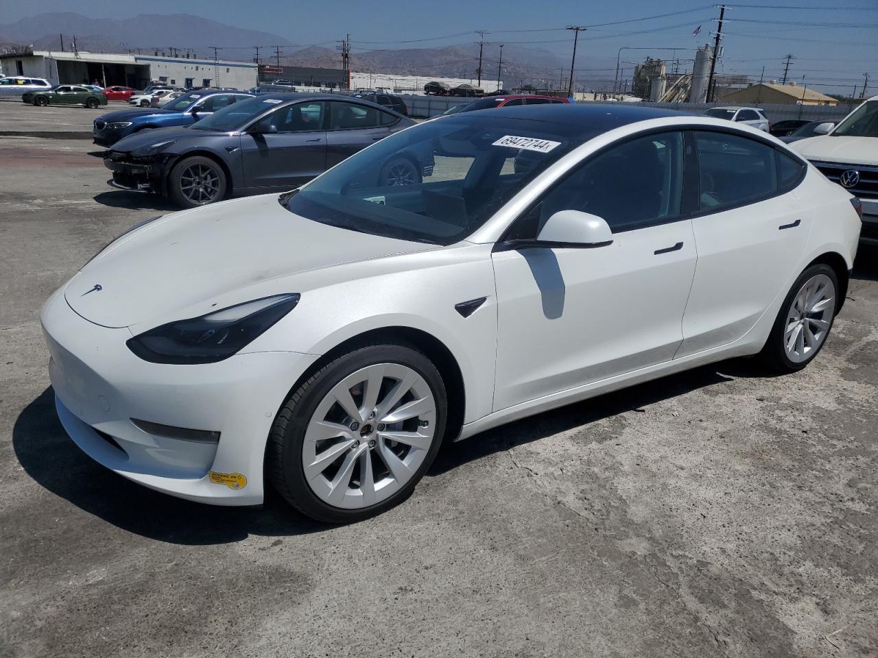 5YJ3E1EB6NF132879 2022 TESLA MODEL 3 - Image 1