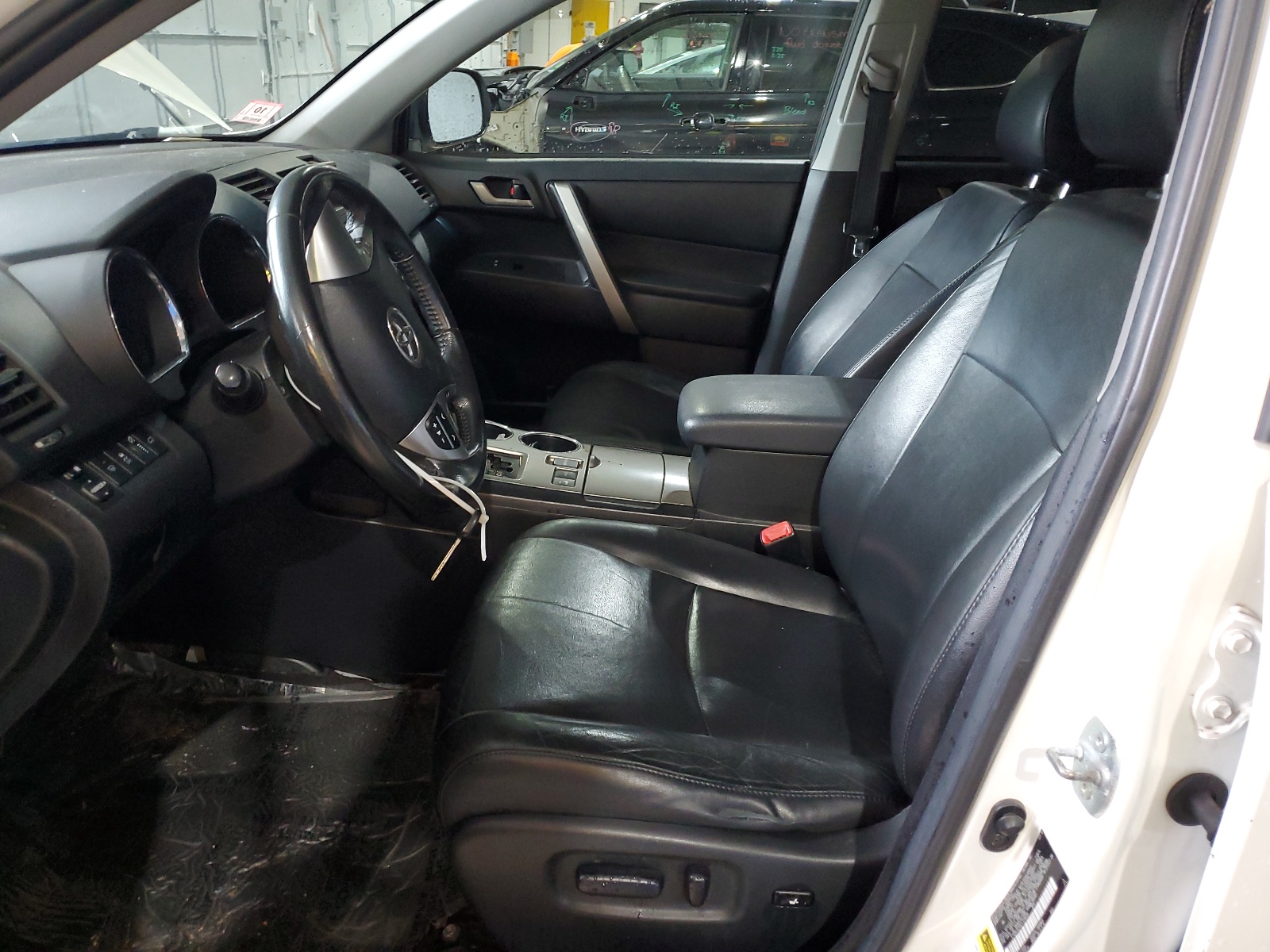 5TDBK3EH6CS139828 2012 Toyota Highlander Base