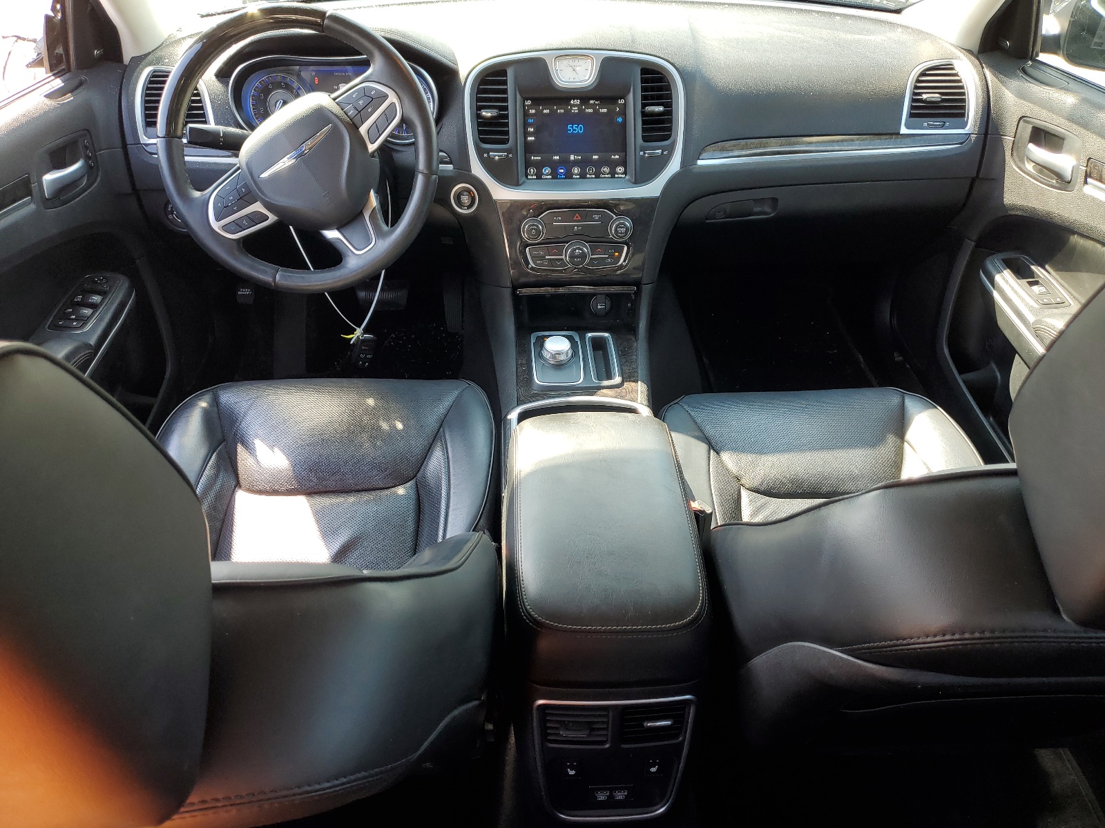 2C3CCAKG0KH528807 2019 Chrysler 300 Limited