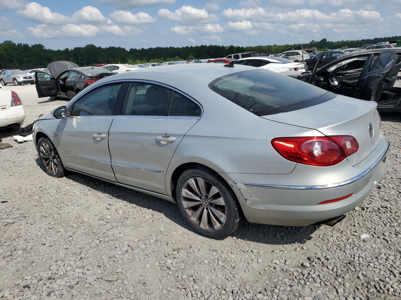 2009 Volkswagen Passat CC - Image 2