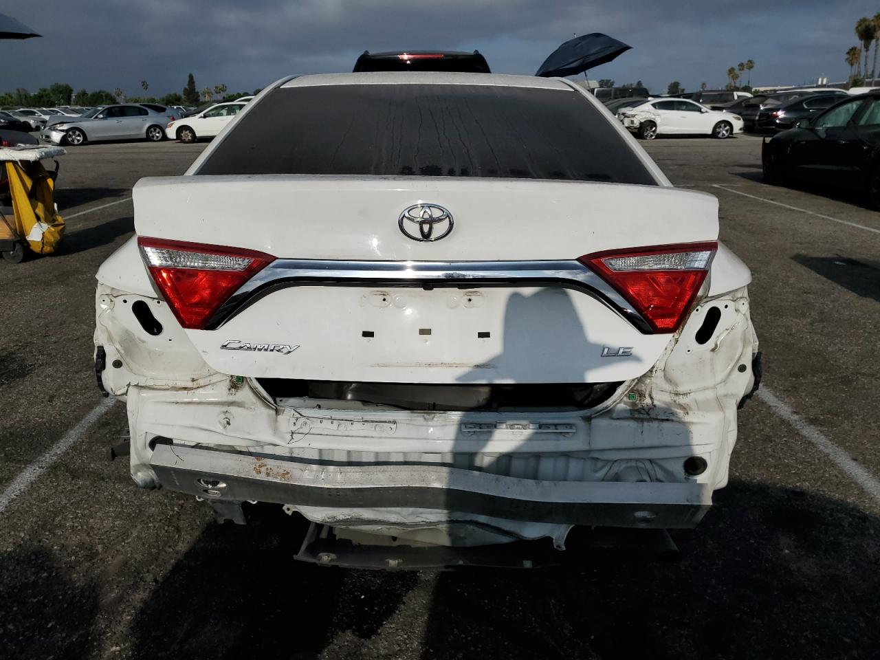 4T1BF1FK6GU596090 2016 Toyota Camry Le