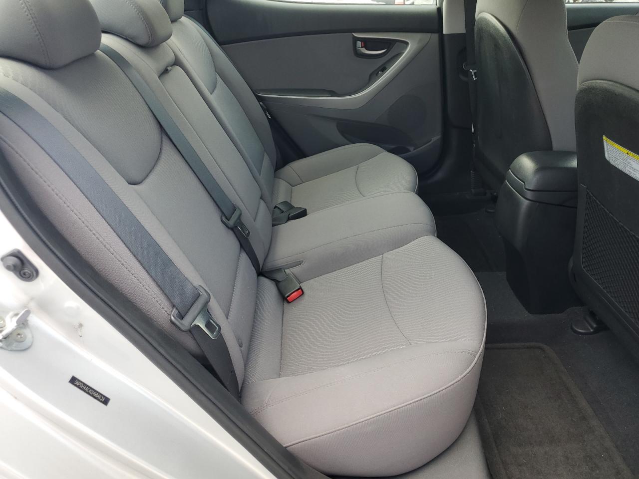 2016 Hyundai Elantra Se VIN: 5NPDH4AE4GH684639 Lot: 66484564