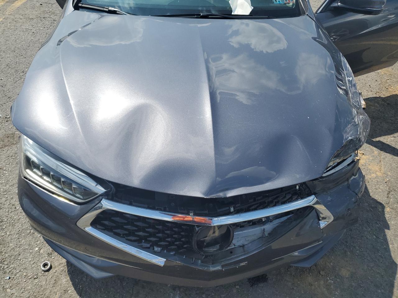2018 Acura TLX - Image 13