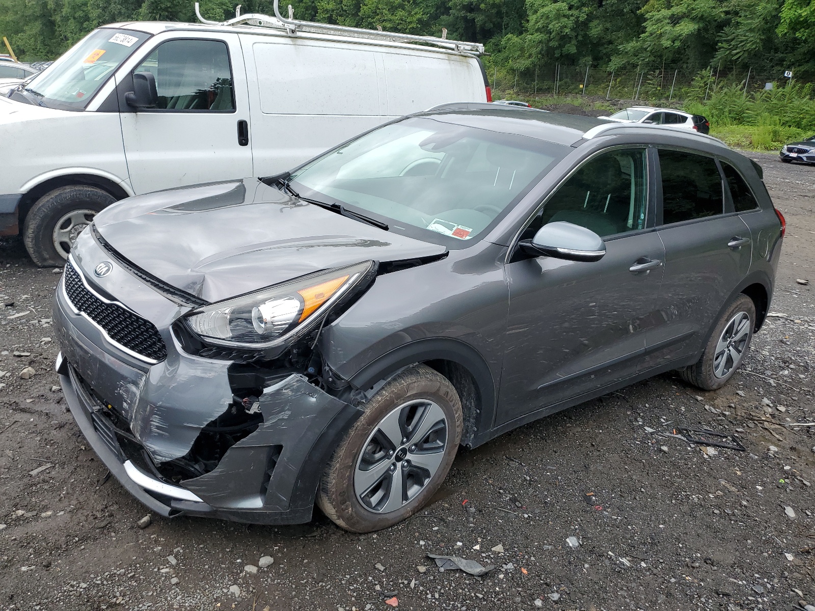 KNDCC3LC5J5113586 2018 Kia Niro Ex