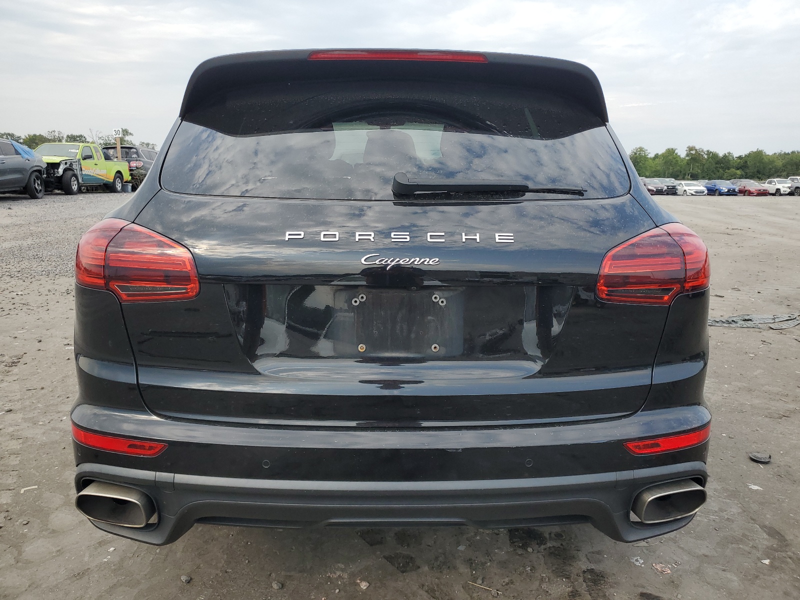 WP1AF2A28GKA41195 2016 Porsche Cayenne