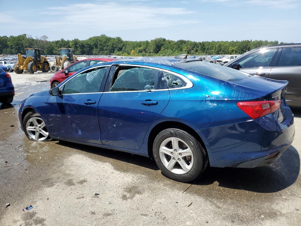 2019 Chevrolet Malibu - Image 2