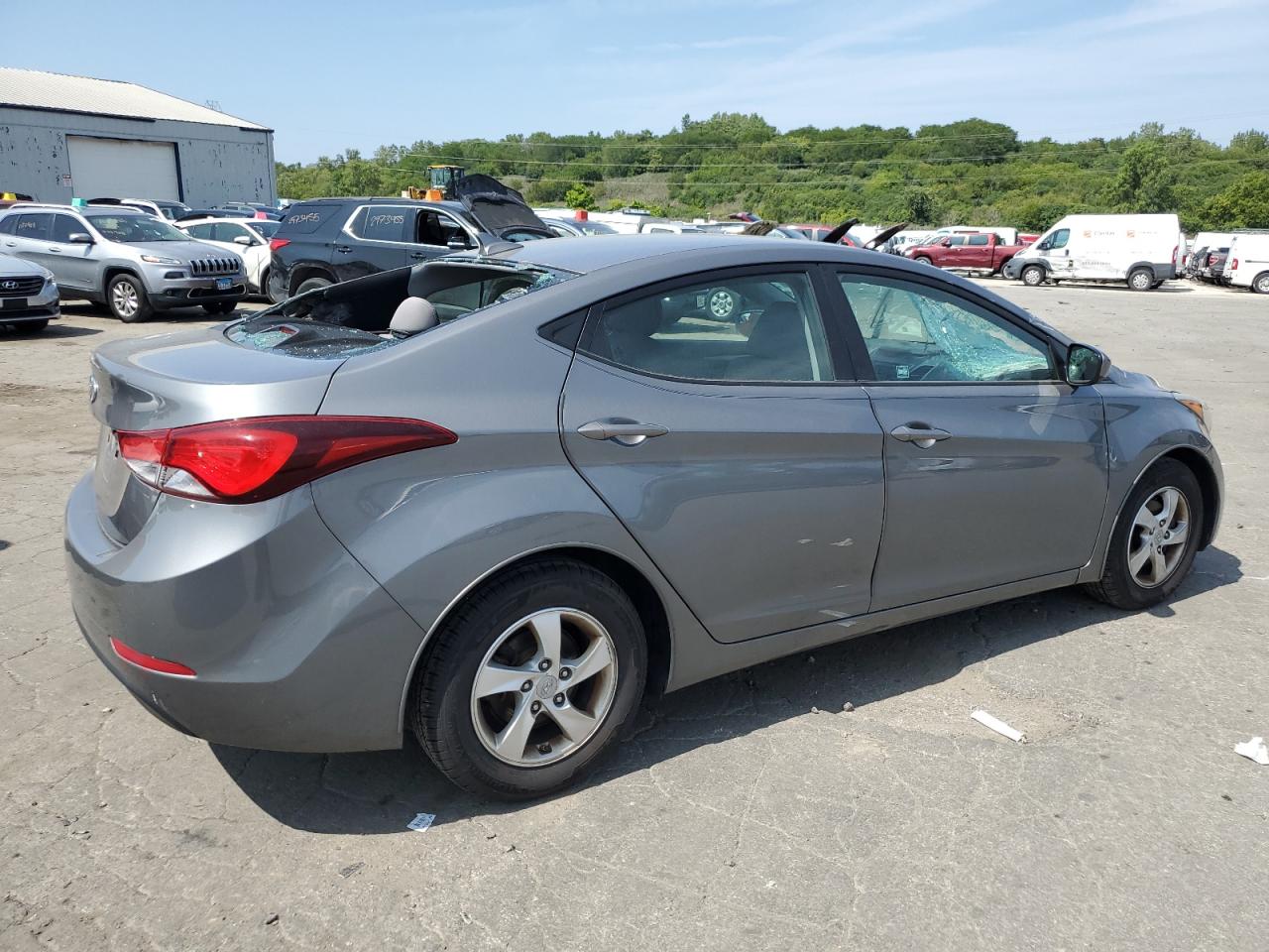 2014 Hyundai Elantra - Image 3