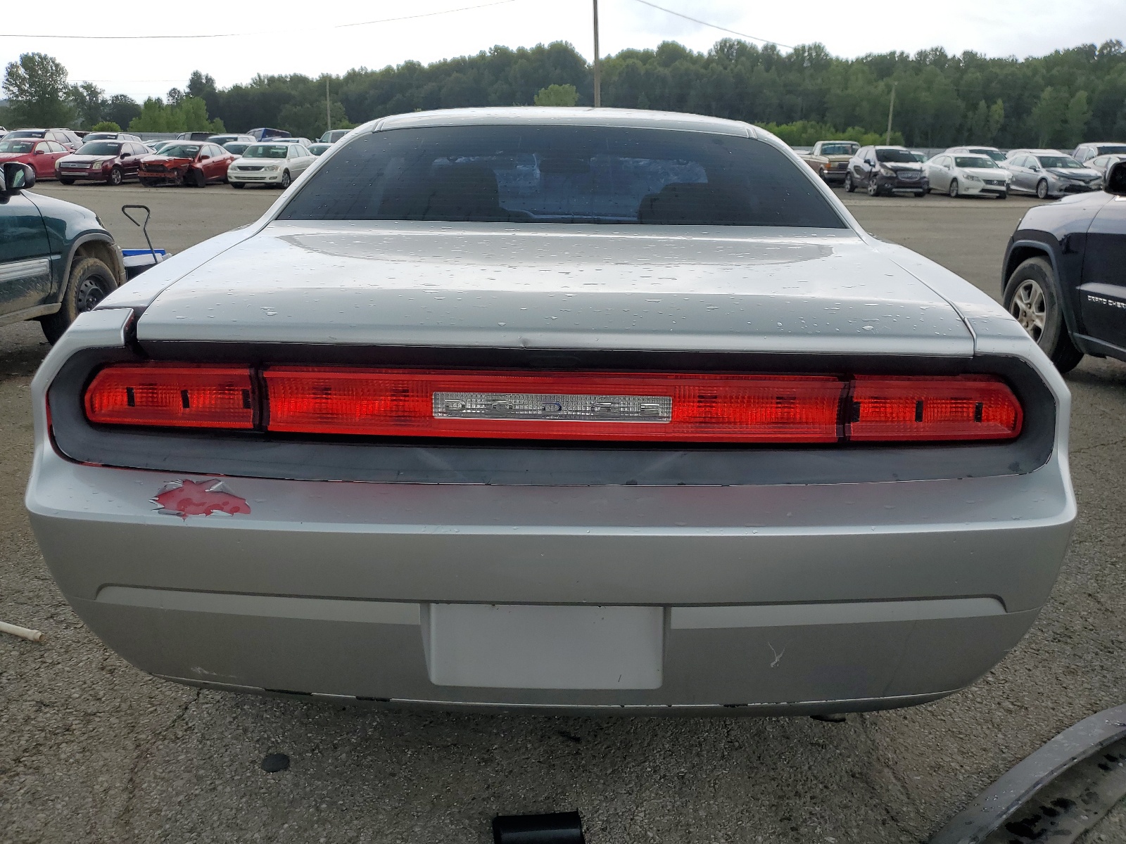 2B3CJ4DV7AH313147 2010 Dodge Challenger Se