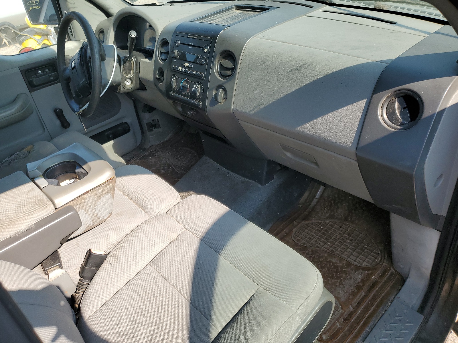 1FTRF12W05KC00918 2005 Ford F150 1FTRF12W05KC00918 2005 Ford F150