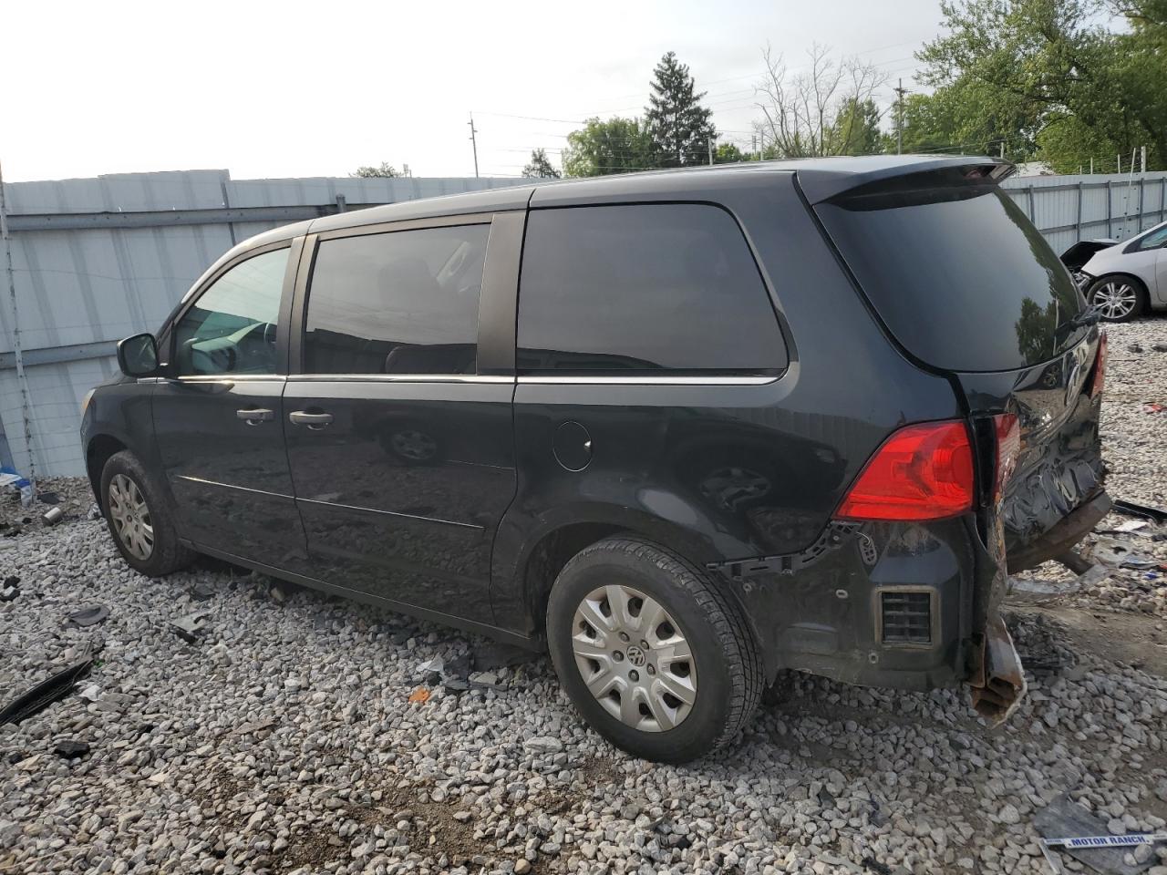 2011 Volkswagen Routan S VIN: 2V4RW4DG5BR695434 Lot: 66088164