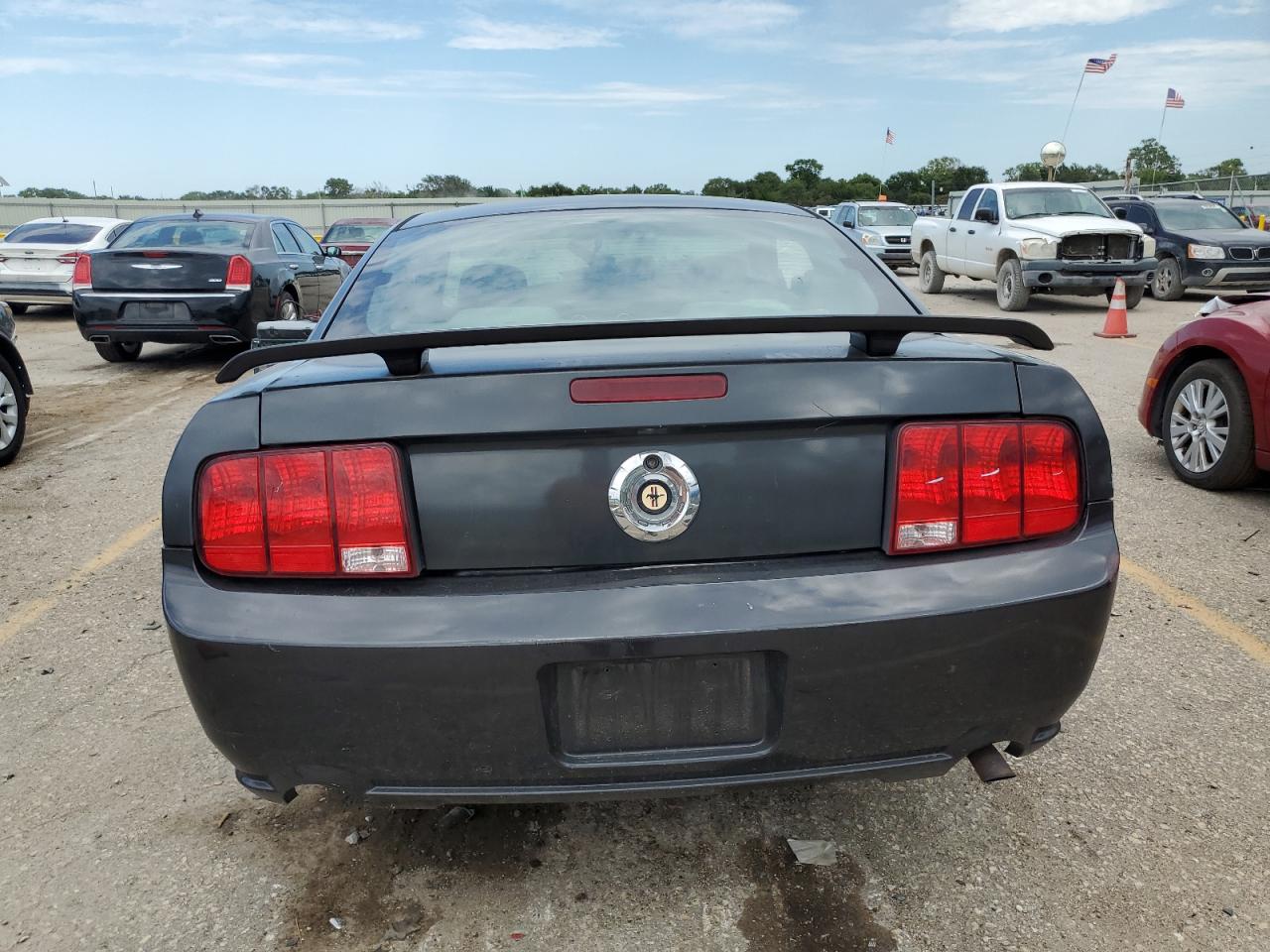 1ZVHT80N095109303 2009 Ford Mustang