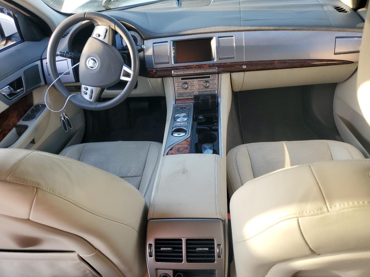 2011 Jaguar Xf Premium VIN: SAJWA0GB2BLR81675 Lot: 65587834