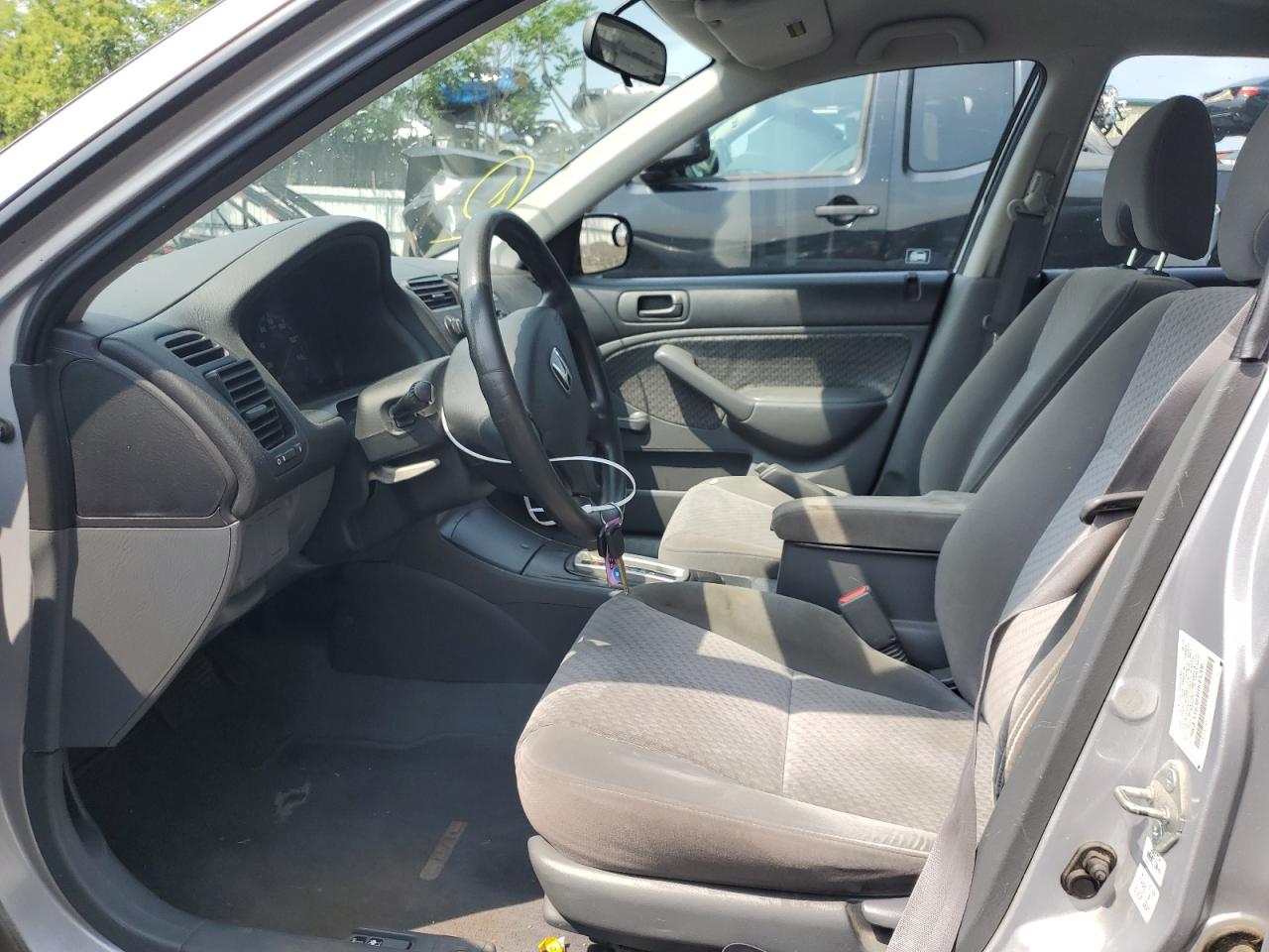 2004 Honda Civic Dx Vp VIN: 2HGES16384H643206 Lot: 65888884