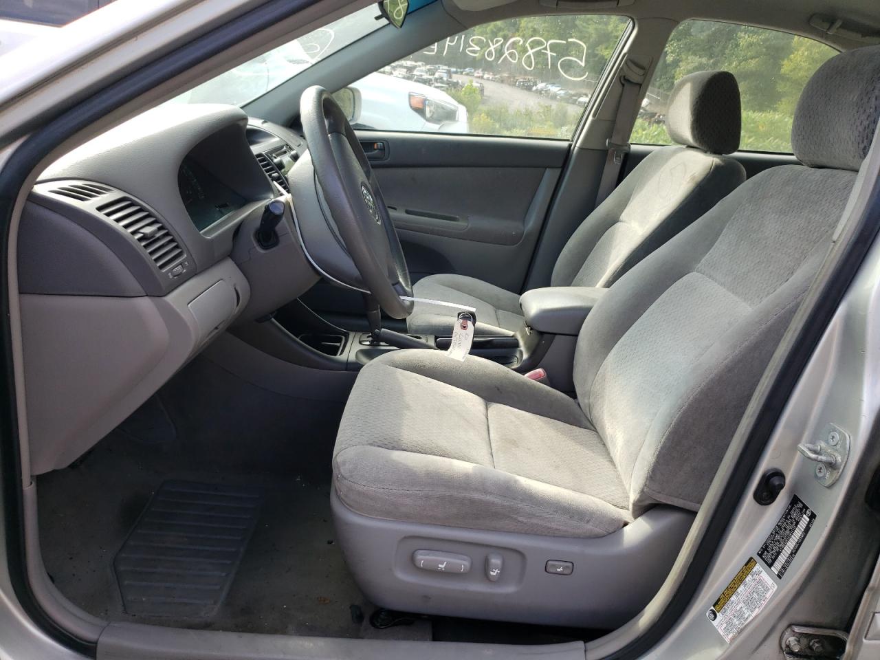 2004 Toyota Camry Le VIN: 4T1BE32K44U814110 Lot: 57828314