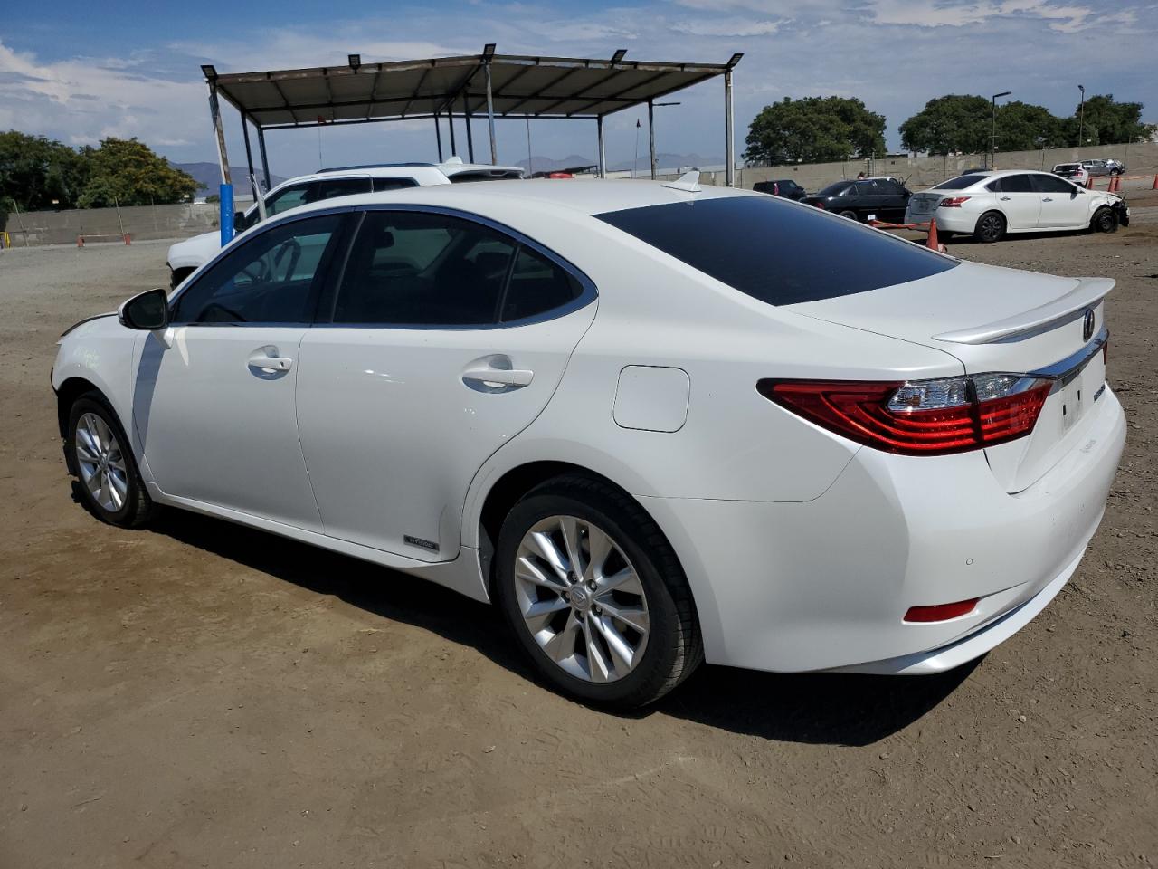 JTHBW1GGXE2048647 2014 Lexus Es 300H