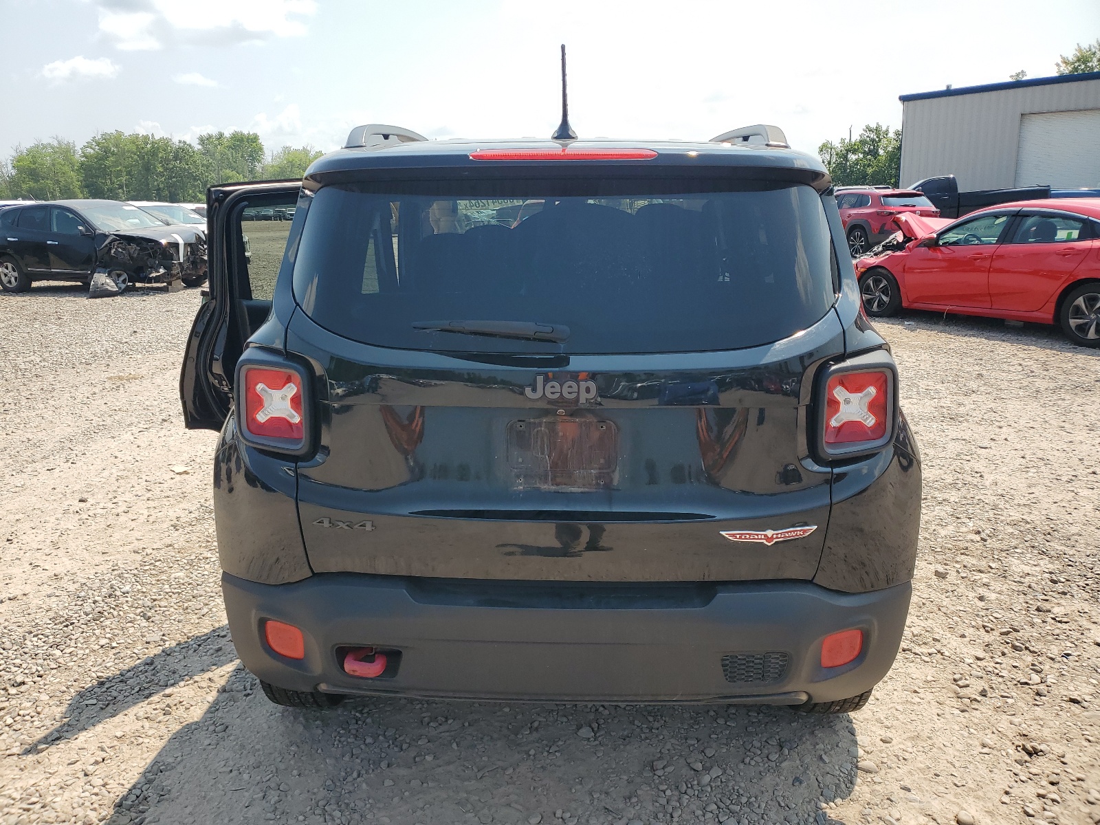 ZACCJBCT9GPE22333 2016 Jeep Renegade Trailhawk