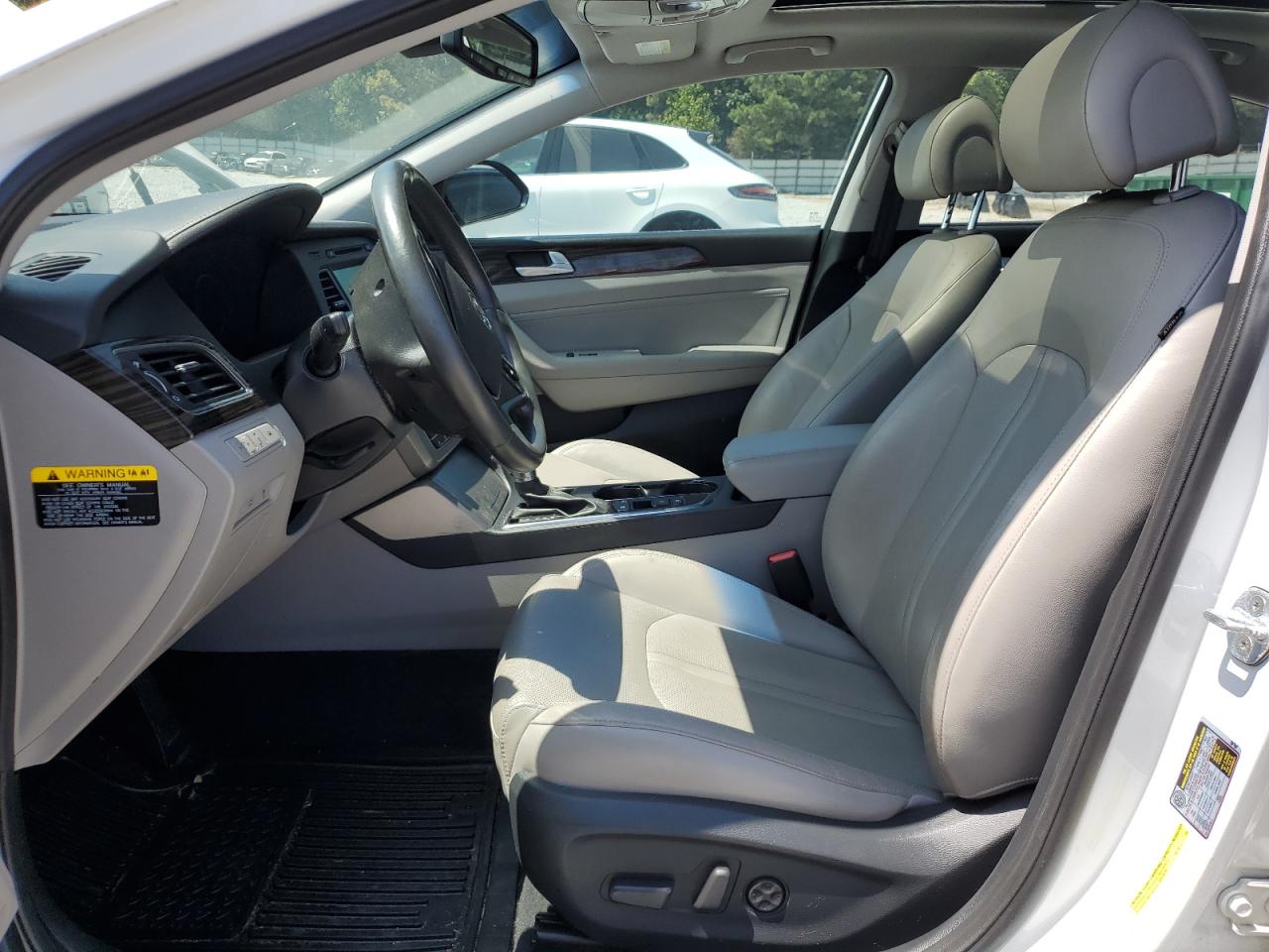 2016 Hyundai Sonata Hybrid VIN: KMHE34L19GA032048 Lot: 68666294