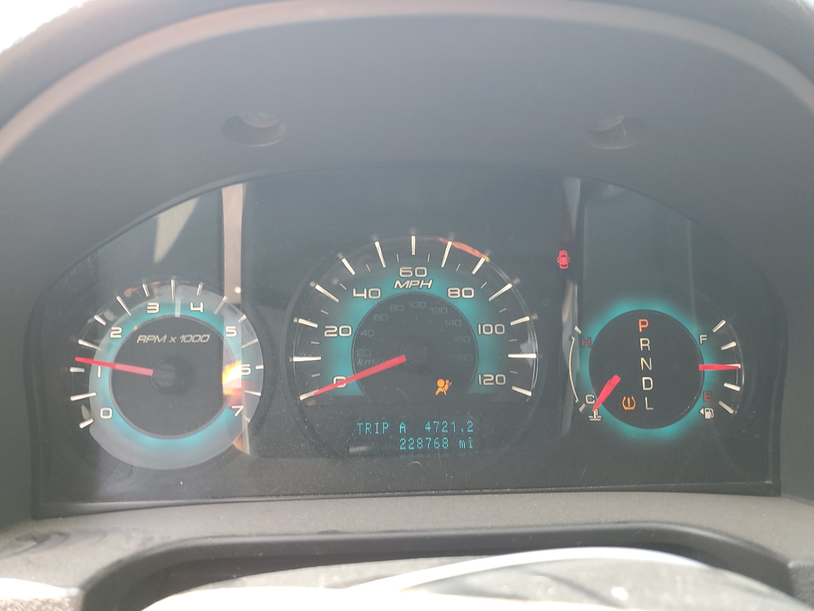 3FAHP0HA6AR121912 2010 Ford Fusion Se