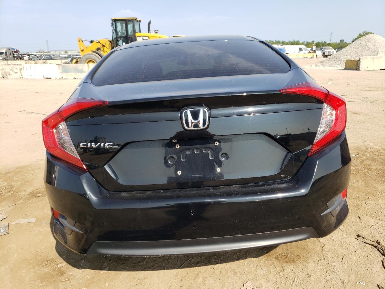 19XFC2F55HE023549 2017 Honda Civic Lx