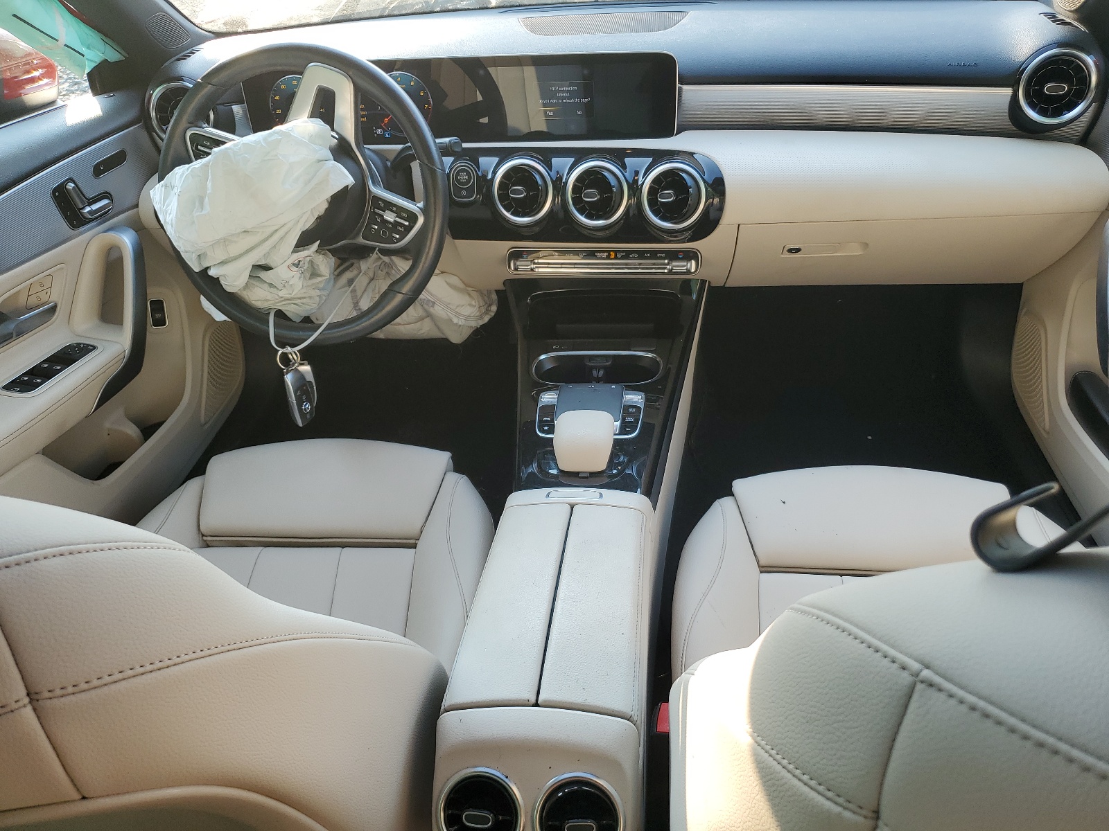 WDD3G4FB8KW031401 2019 Mercedes-Benz A 220 4Matic