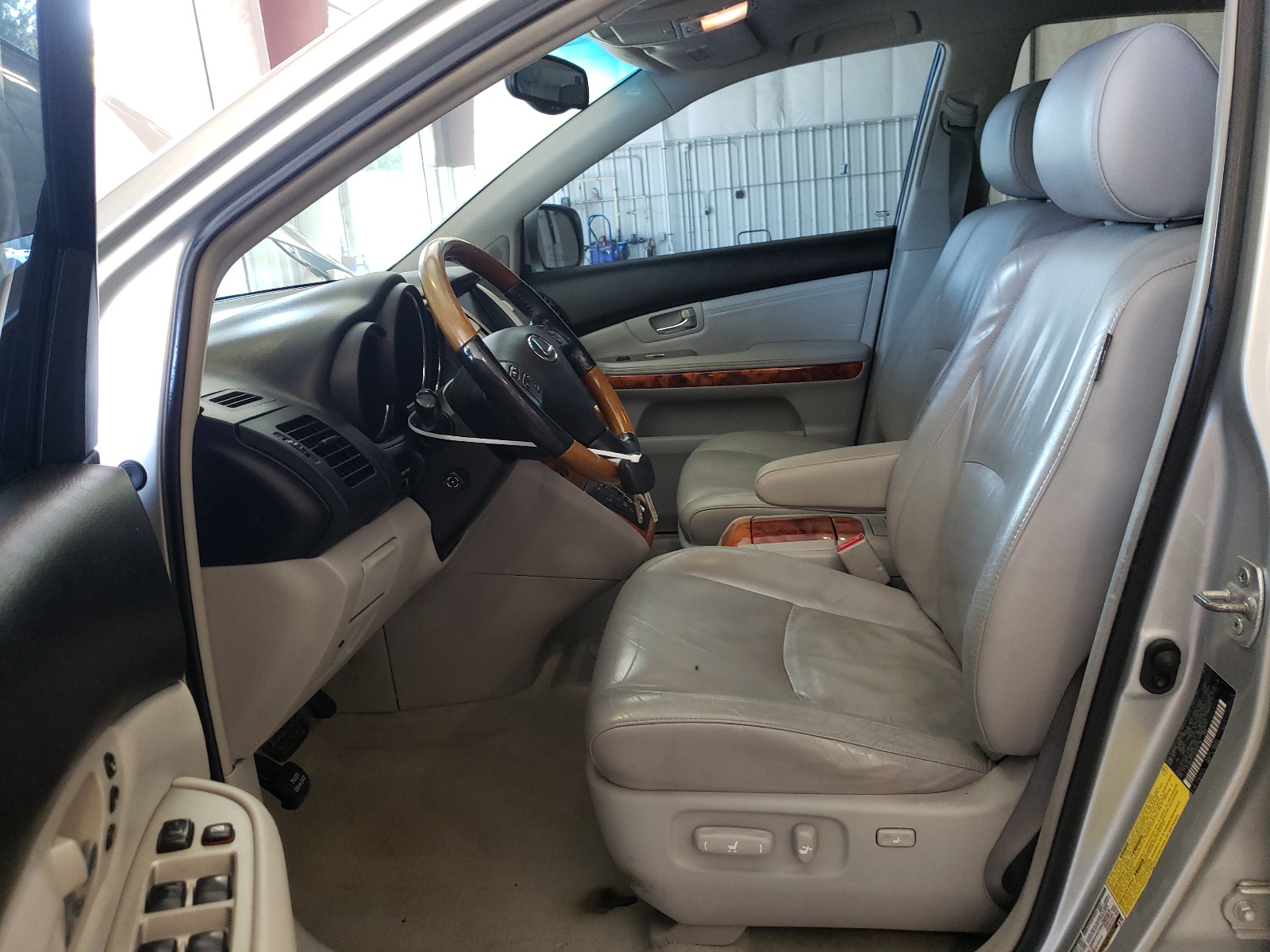 2T2HA31U55C074719 2005 Lexus Rx 330