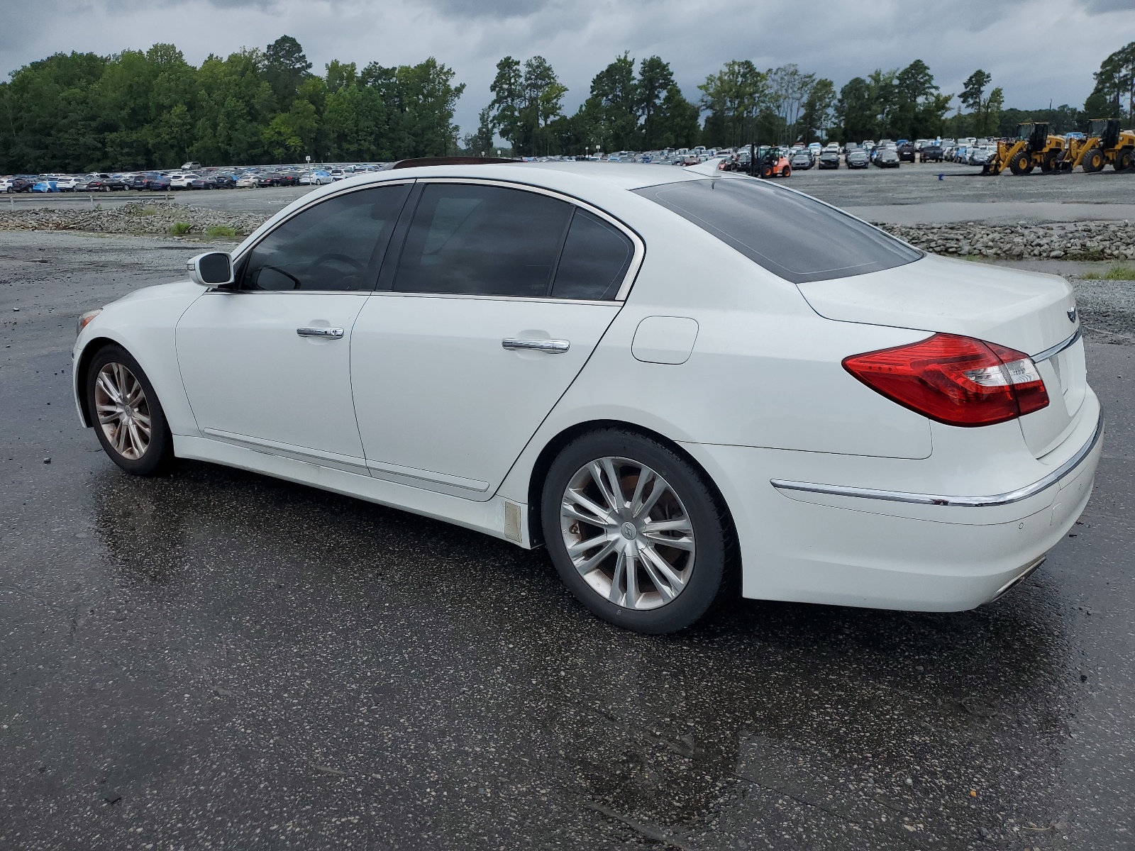 2013 Hyundai Genesis 3.8L vin: KMHGC4DD7DU221194