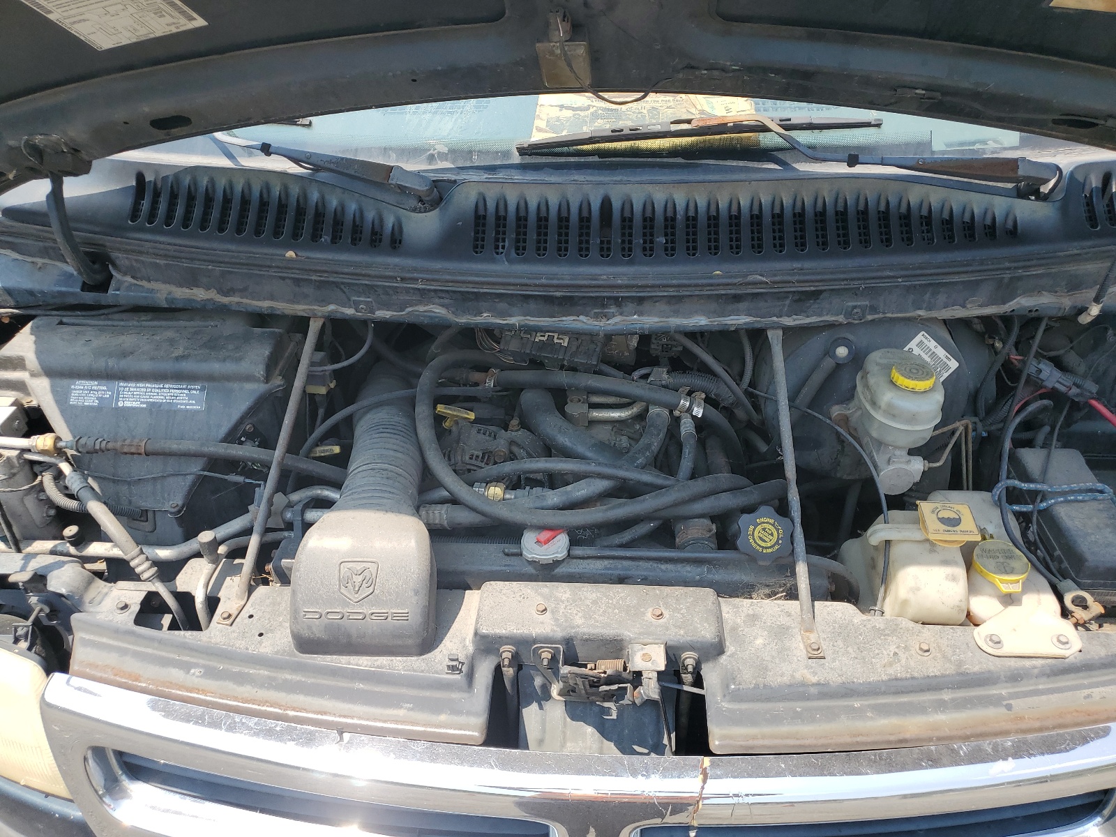 2B6HB11Y4WK136876 1998 Dodge Ram Van B1500