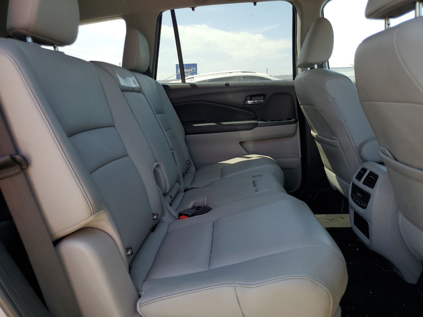 5FNYF5H59KB019066 2019 Honda Pilot Exl