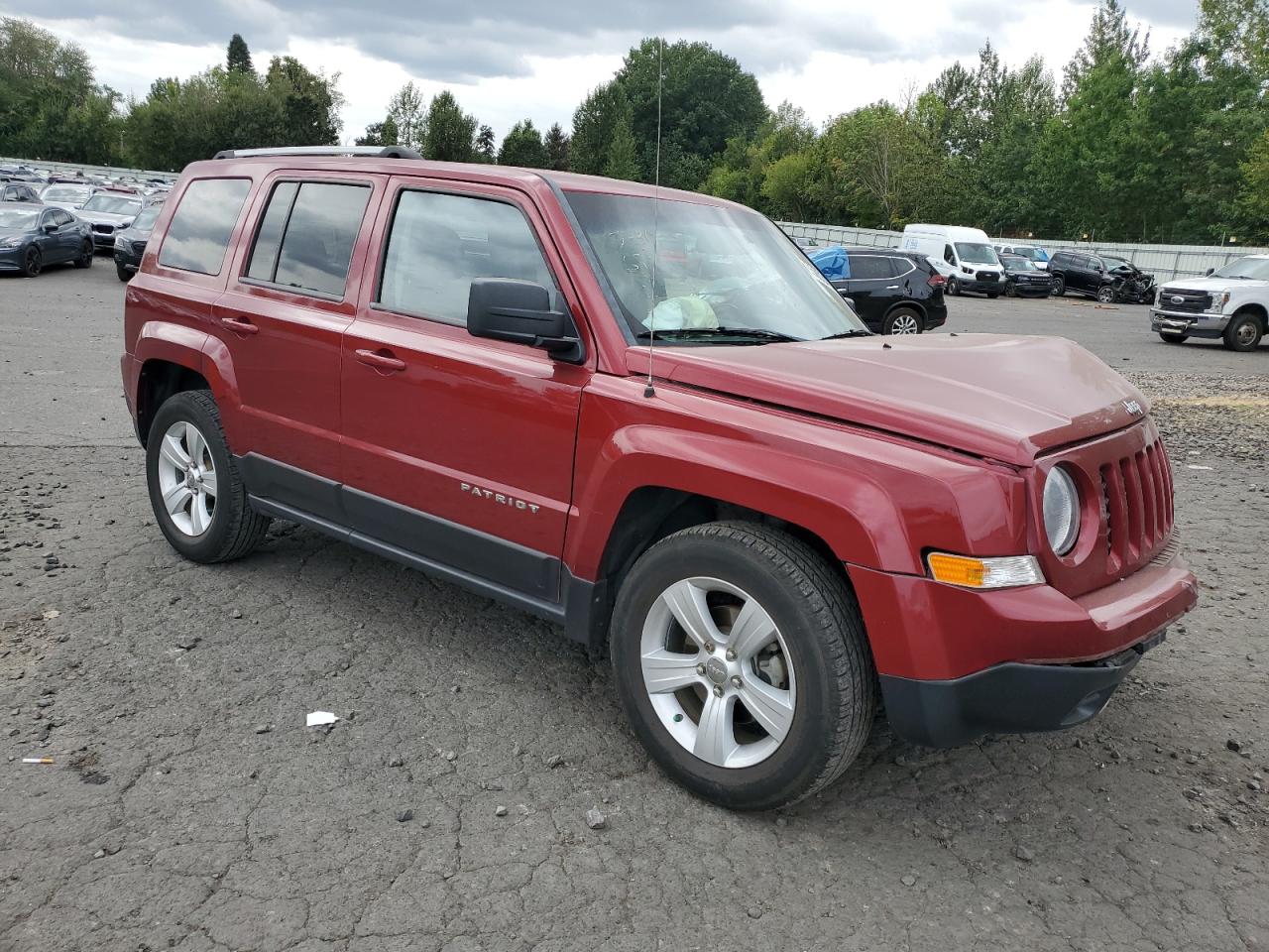 VIN 1C4NJPCB6ED570366 2014 JEEP PATRIOT no.4