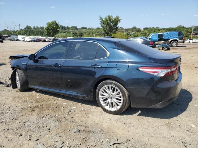  TOYOTA CAMRY 2018 Granatowy