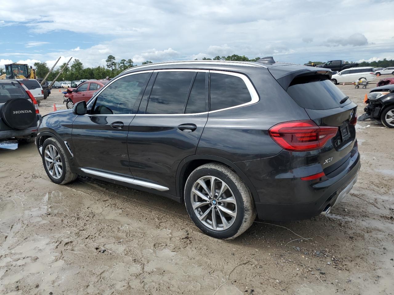 5UXTR7C52KLR44899 2019 BMW X3 - Image 2