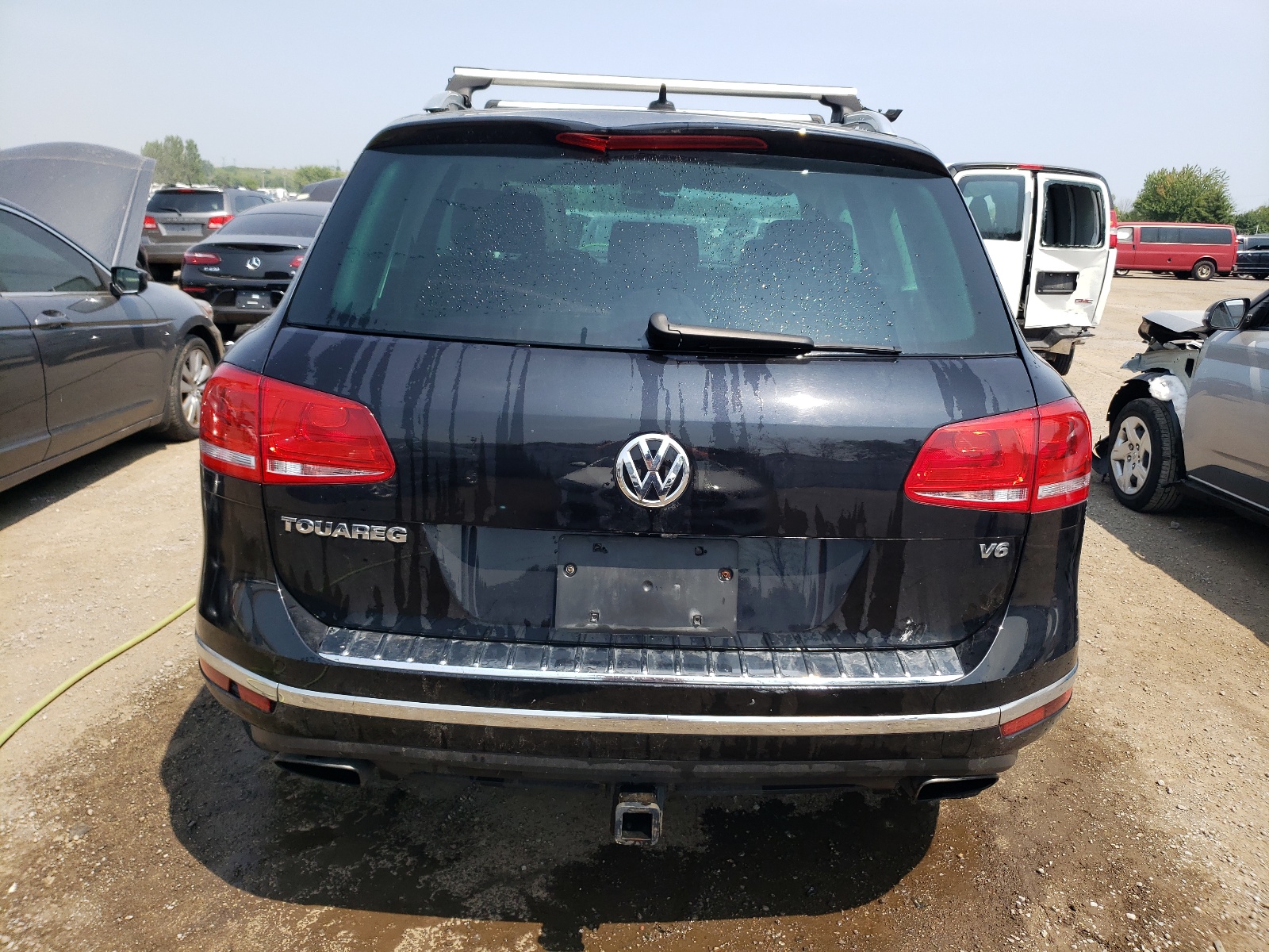 WVGEF7BP5HD002429 2017 Volkswagen Touareg Sport