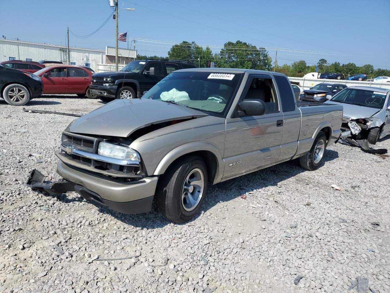 2003 Chevrolet S-10 Pickup - Image 1