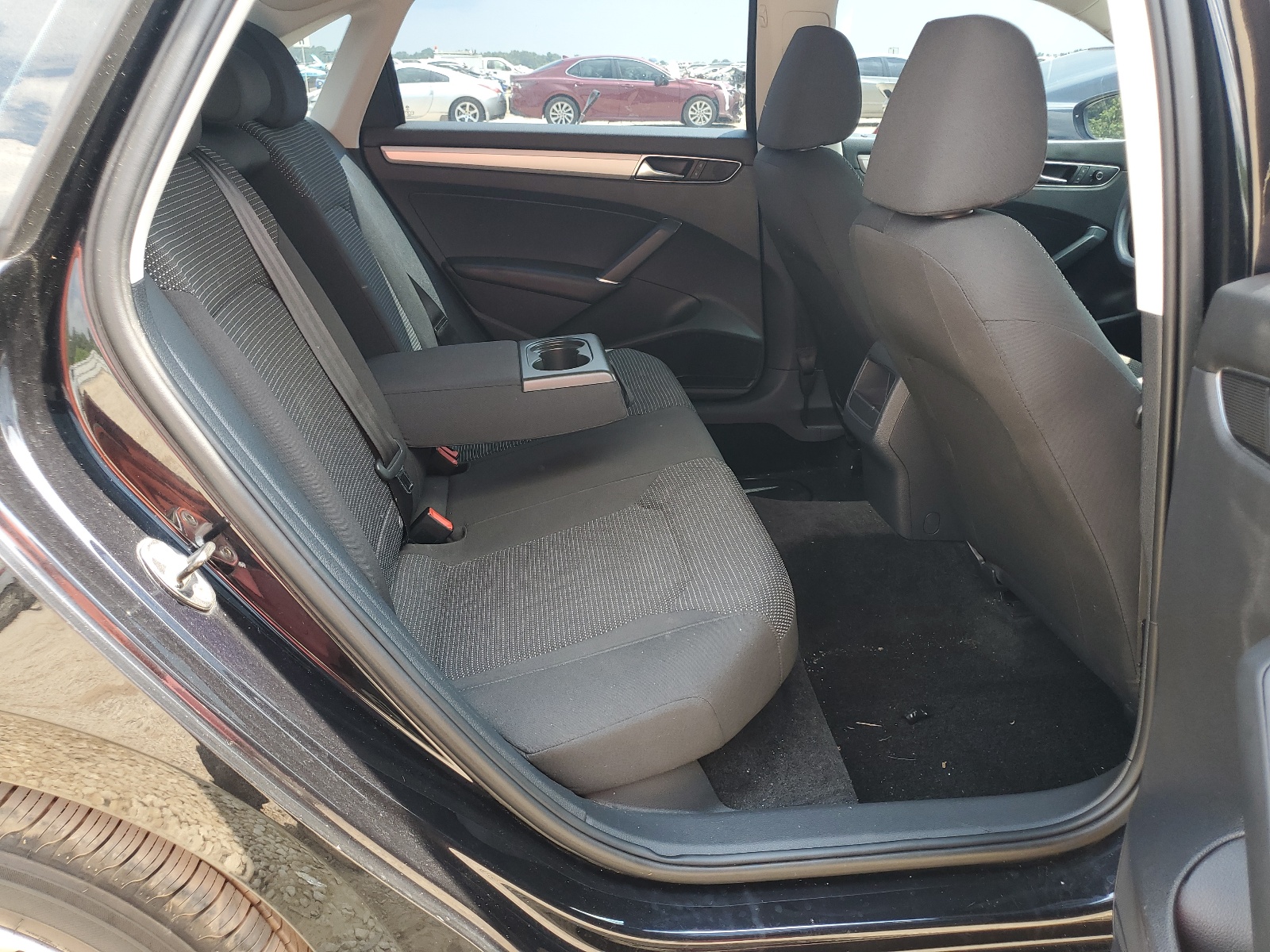 1VWAT7A31HC077724 2017 Volkswagen Passat S