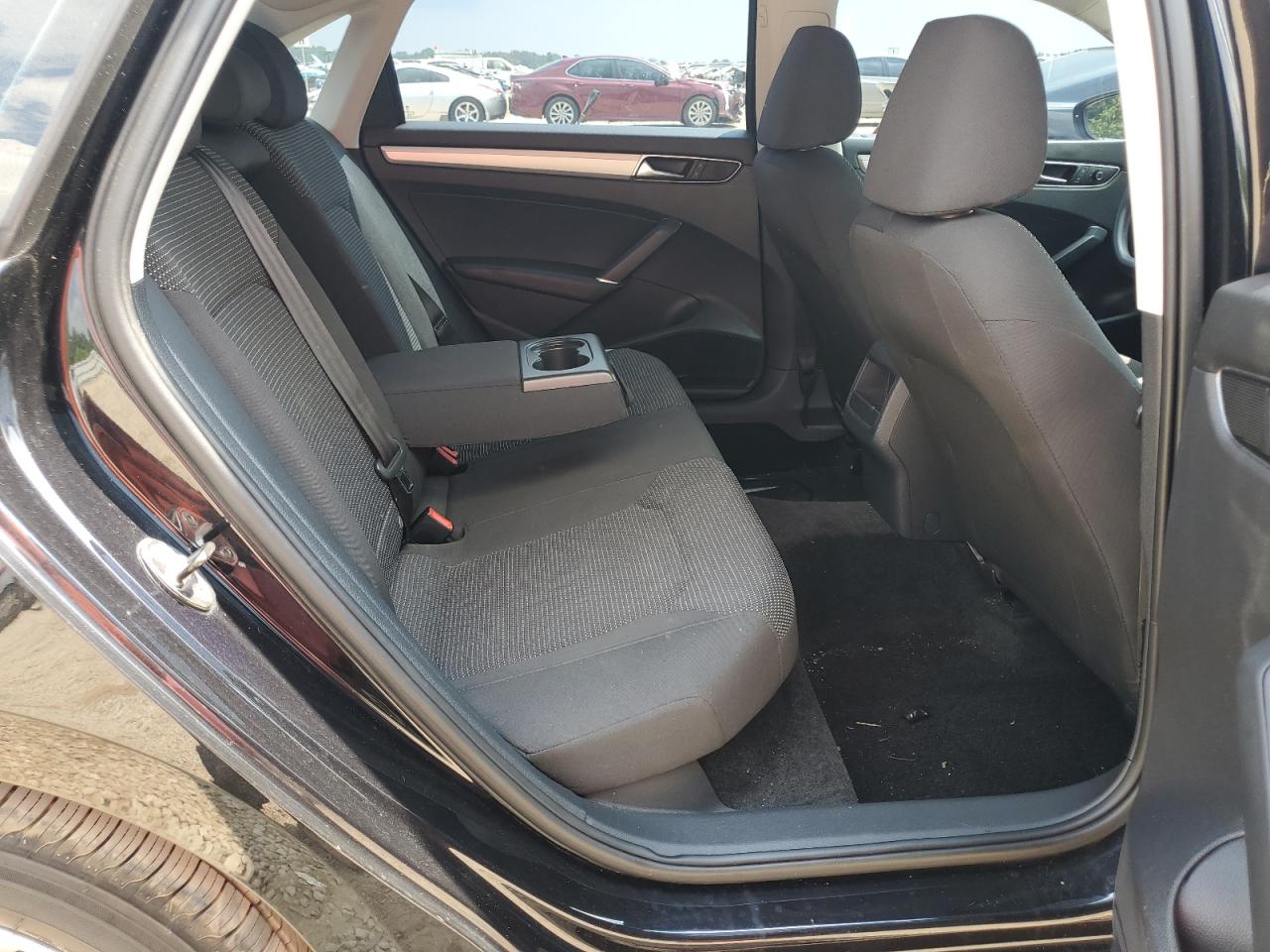 2017 Volkswagen Passat S VIN: 1VWAT7A31HC077724 Lot: 66939294