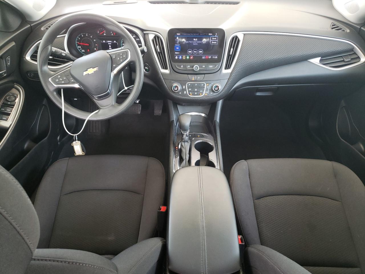 2023 Chevrolet Malibu - Image 8