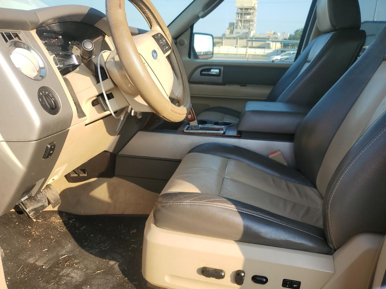 2007 Ford Expedition - Image 7