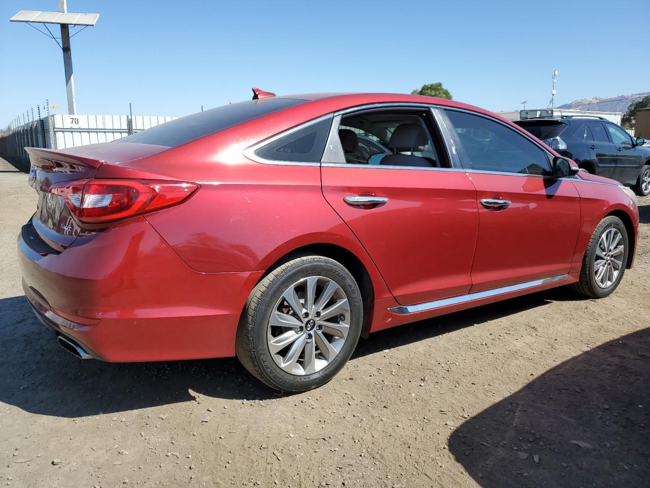 2015 Hyundai Sonata - Image 3