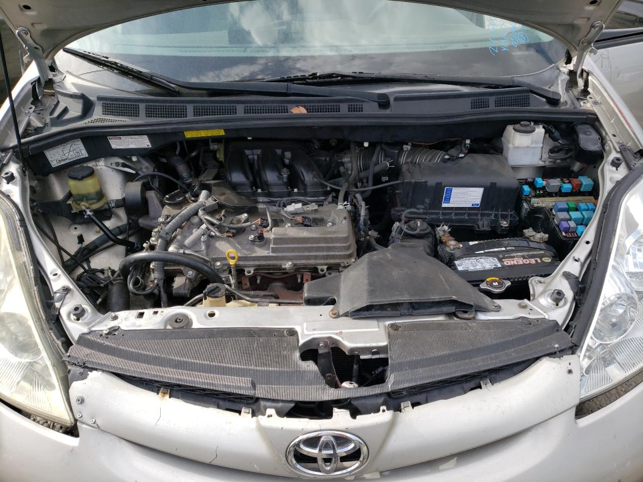 2009 Toyota Sienna - Image 12