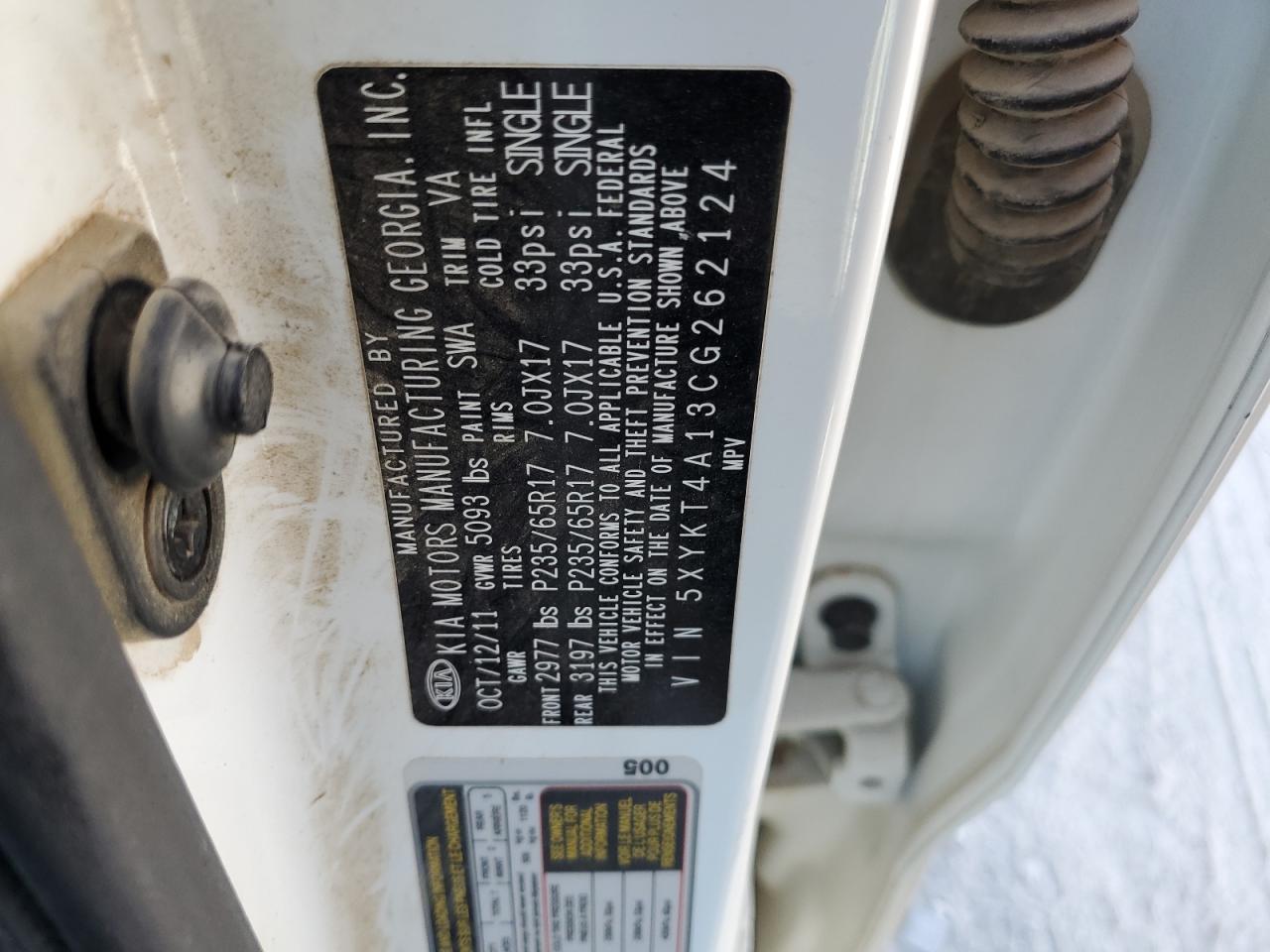 2012 Kia Sorento Base VIN: 5XYKT4A13CG262124 Lot: 68174504