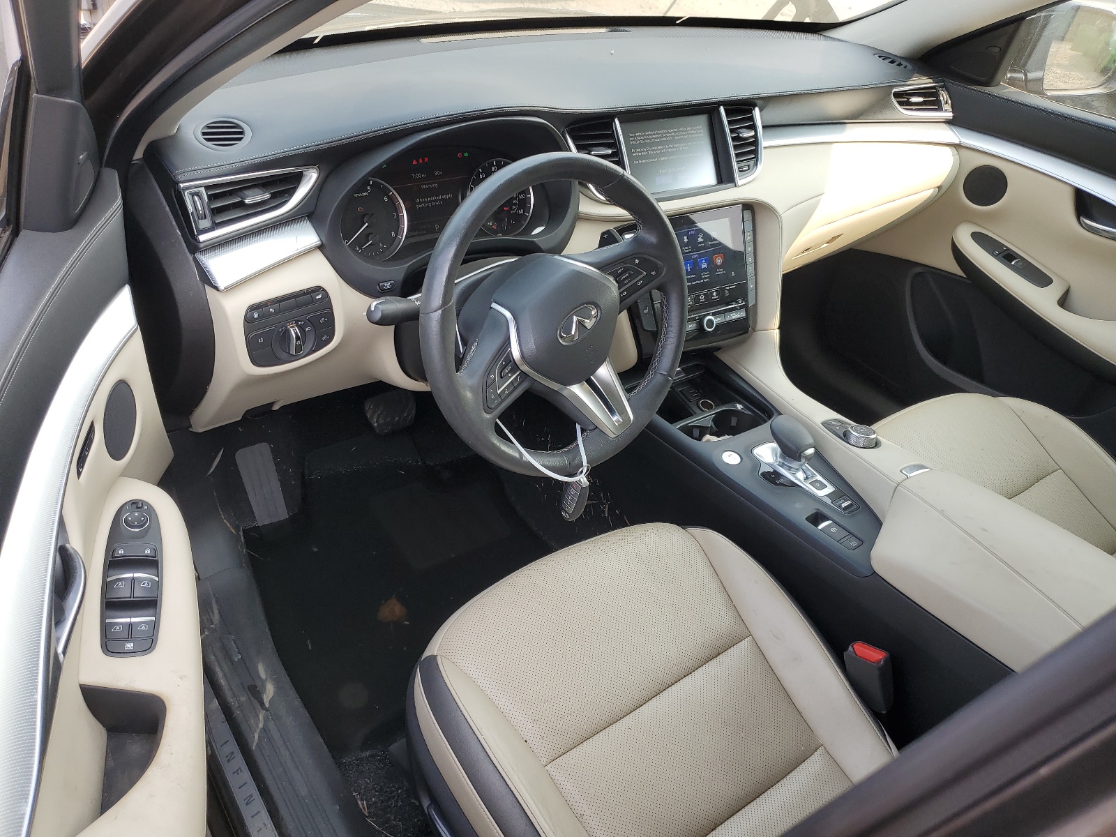 3PCAJ5M36KF109084 2019 Infiniti Qx50 Essential