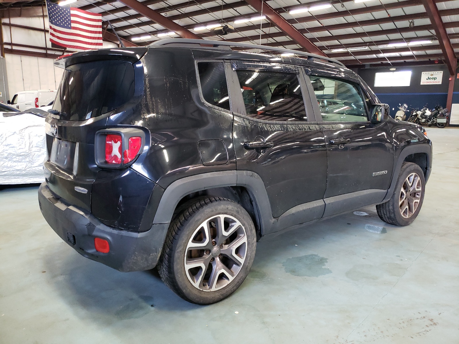 2015 Jeep Renegade Latitude vin: ZACCJBBTXFPB31310